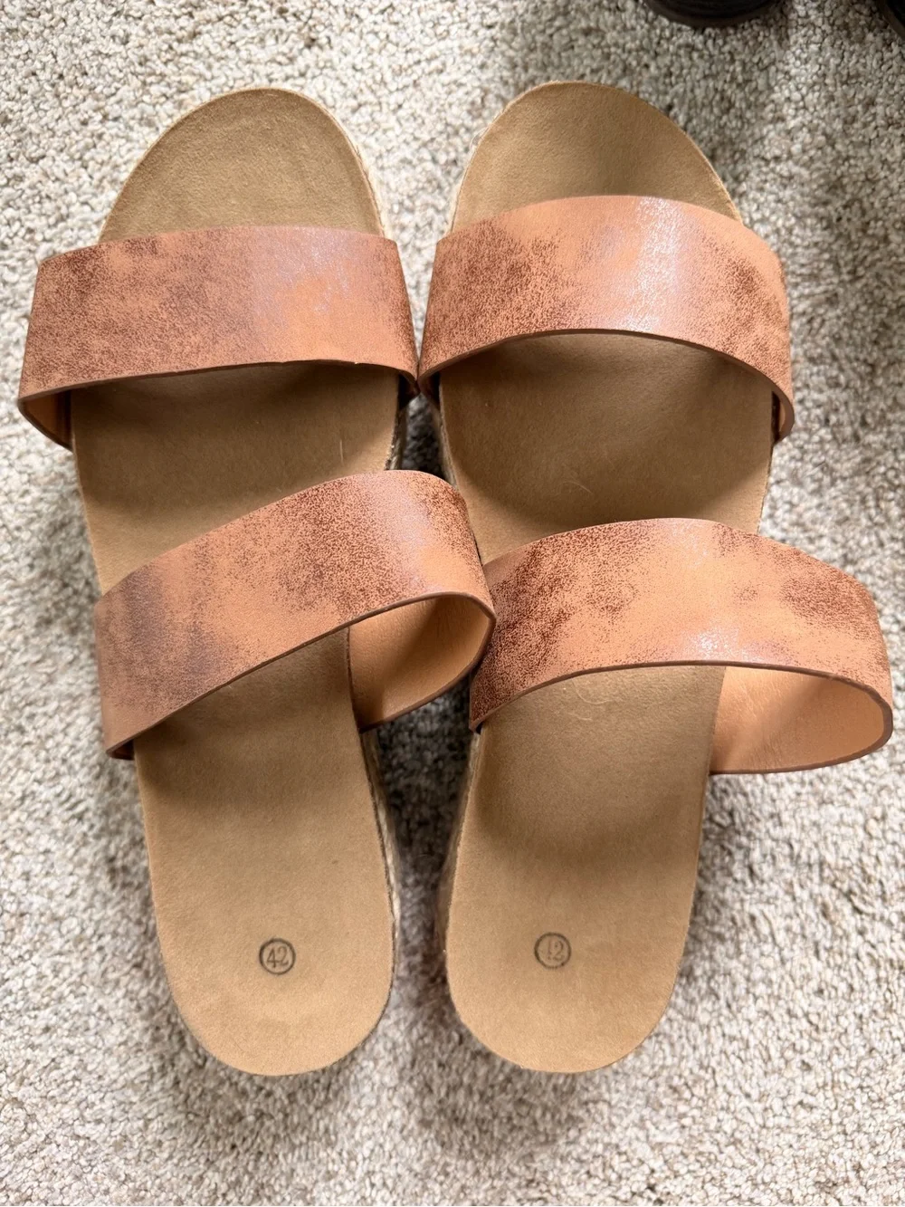 N/A comfortable tan